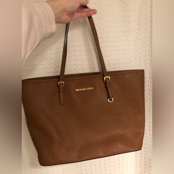 Michael Kors handbag - Picture 1 of 3